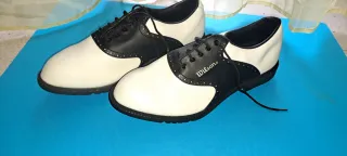 Zapatos de golf Wilson blancos y negros