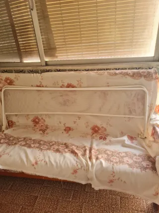 Barra de seguridad para cama