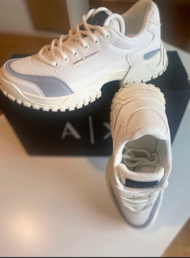 Zapatillas Armani Exchange Blancas y Grises