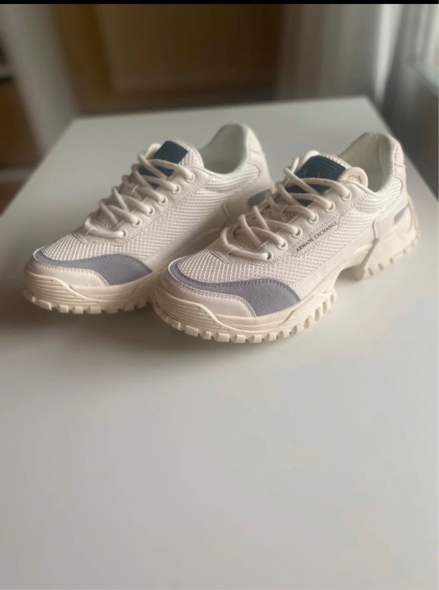 Zapatillas Armani Exchange Blancas y Grises