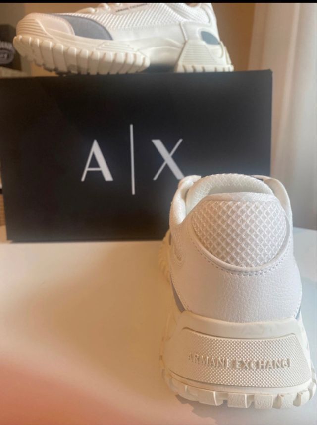 Zapatillas Armani Exchange Blancas y Grises