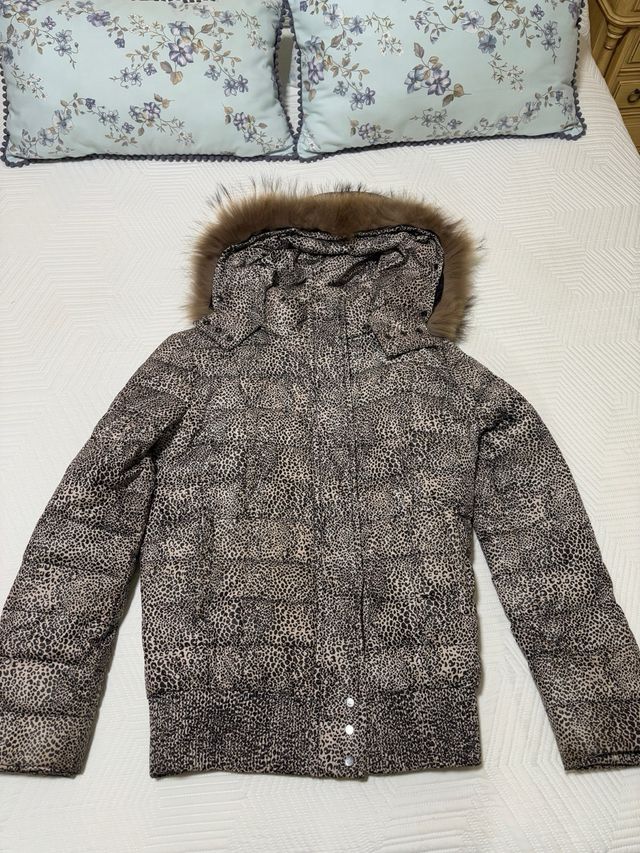 Chaquetón Mango con capucha y pelo