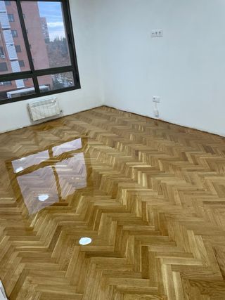 Tarima Parquet y Rodapiés
