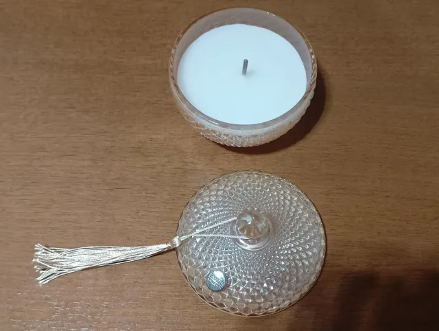 Candela profumata vaniglia con nappa