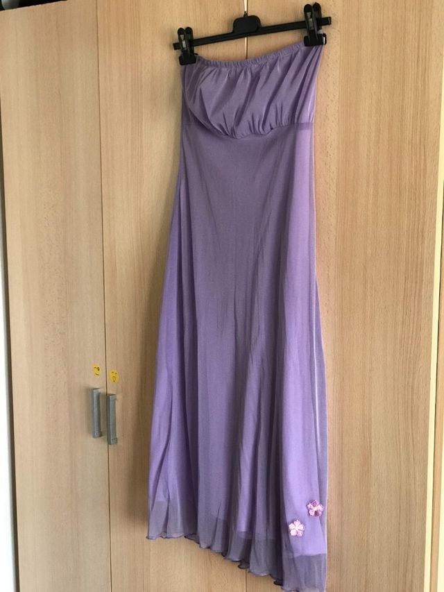 Vestido lila seda con fular