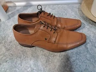 Zapatos de vestir de piel marrón