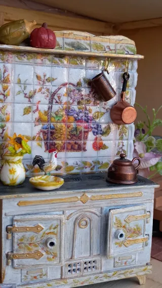 Miniatura cucina metallo e ceramica