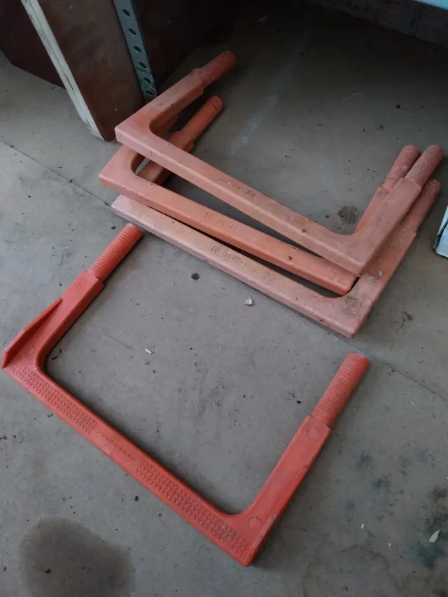 Peldaño para pozos naranja