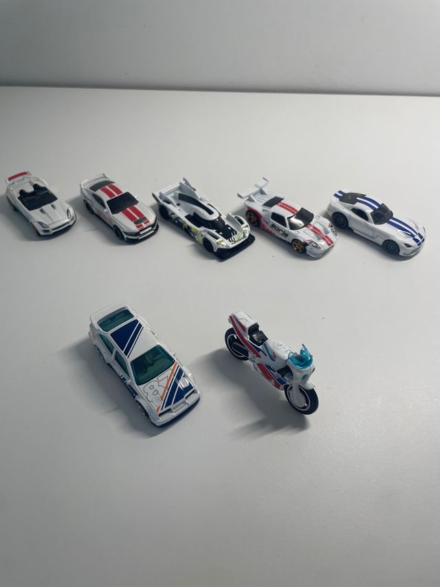Set di 7 Hot Wheels Prezzo variabile
