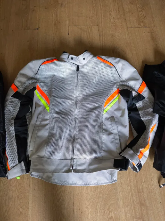 Chaqueta de moto ventilada