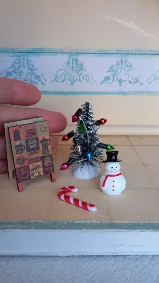 Miniature natalizie per casa delle bambole