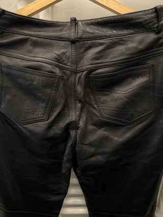 Pantalón de Piel Negro Talla 42