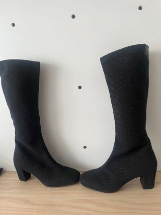 Botas altas negras de tejido