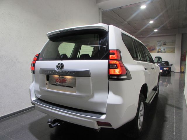 Toyota Land Cruiser 2,8 D4.D GX KDJ-150