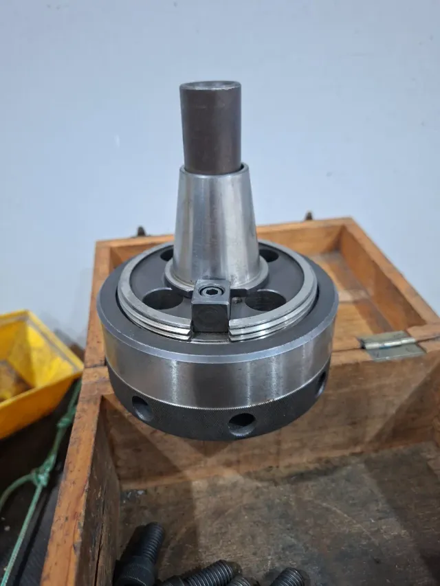 Cono ISO 40 Fresadora Sin Uso