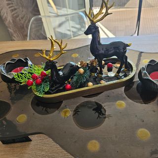 Centro tavola natalizio cervi neri e oro