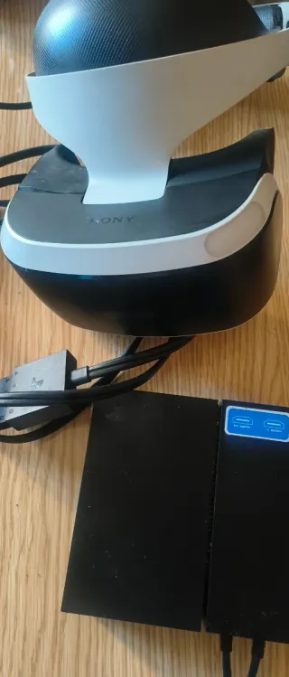 Visore VR Sony completo di tutto