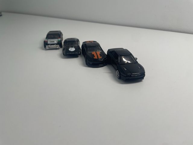 Lotto 4 auto Hot Wheels. Prezzo variabile