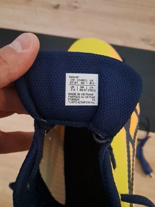 Zapatillas Atletismo de clavos Asics Talla 42