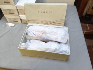 Sandalias Bugatti Naranja y Blanco