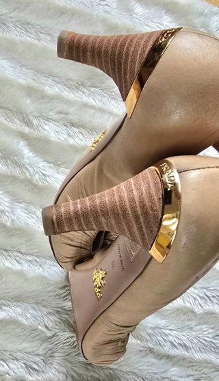 Tacones Prada color nude T. 38