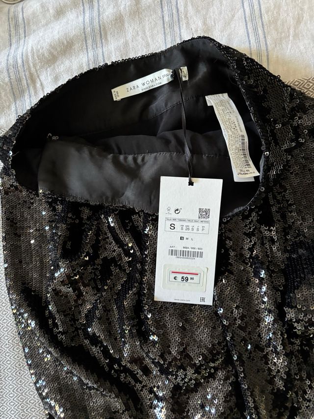 Falda Zara Lentejuelas Negra