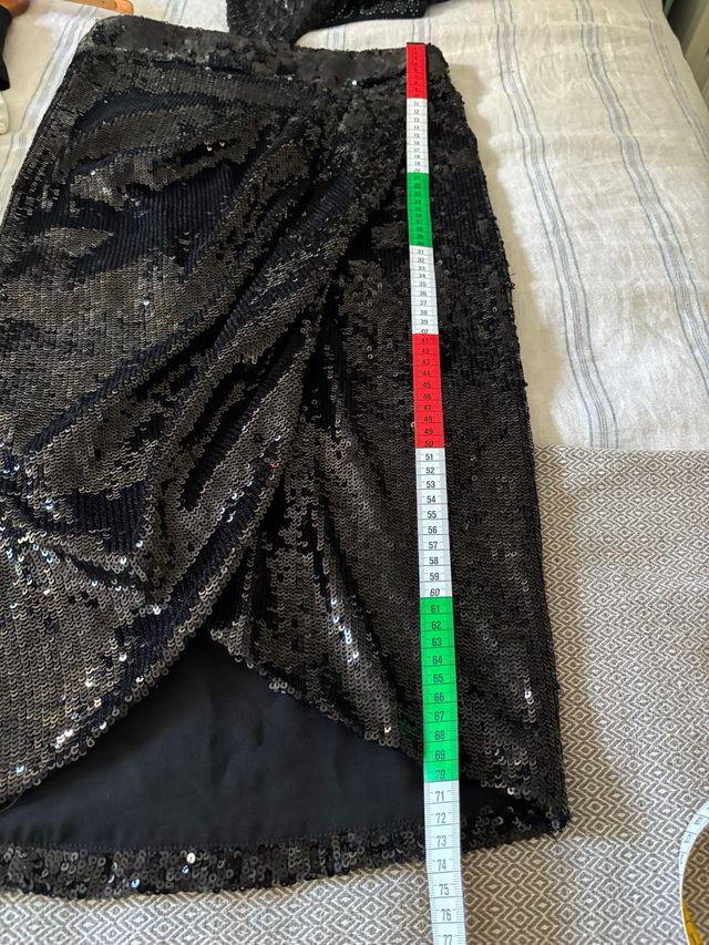 Falda Zara Lentejuelas Negra