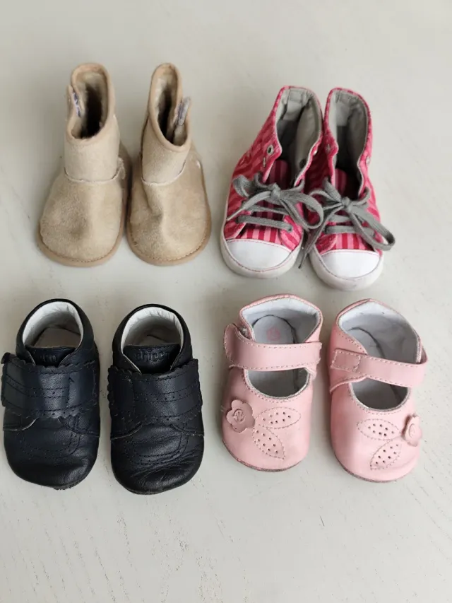 Set di stivali e scarpe per bambini