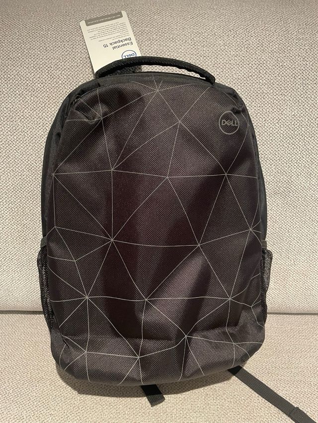 Nuovissimo zaino Dell Essential 15.