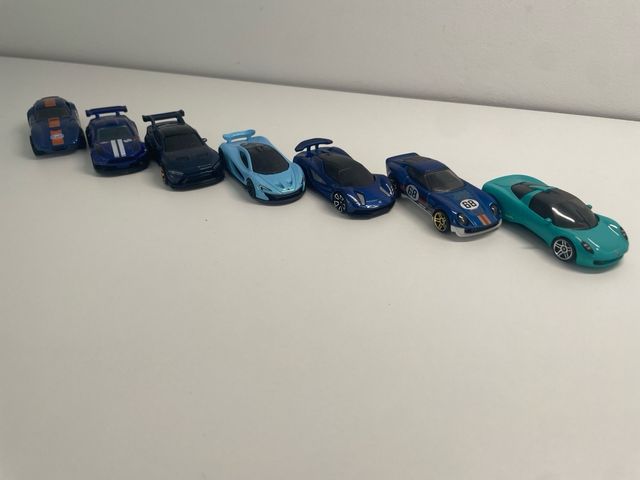 Lotto 7 auto Hot Wheels. Prezzo variabile