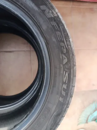 Neumáticos 195/55R16 87V seminuevos