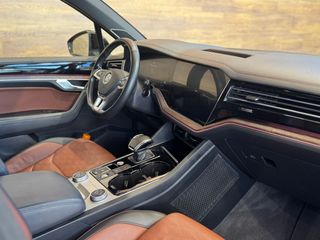 Volkswagen Touareg 3.0 Tdi R-Line 286 cv