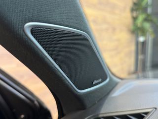 Volkswagen Touareg 3.0 Tdi R-Line 286 cv