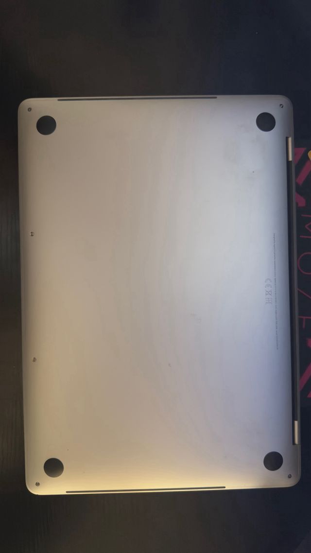 MacBook Pro 13 2020 Intel i5 16GB RAM