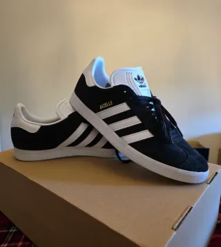Adidas Gazelle Talla 43 Negro Blanco