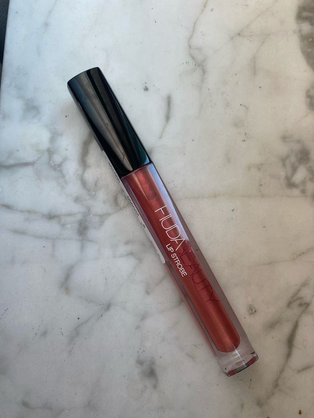 Huda Beauty Lip Strobe Gloss