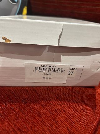 Zapatillas beige y doradas mujer talla 37