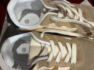Zapatillas beige y doradas mujer talla 37