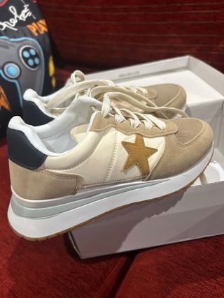 Zapatillas beige y doradas mujer talla 37