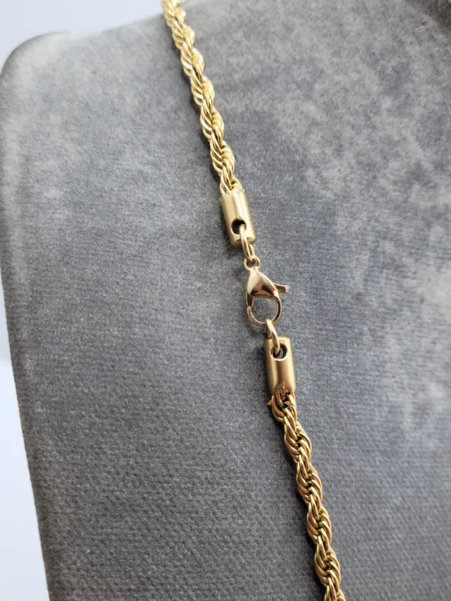 Colgante Estrella de David Dorado