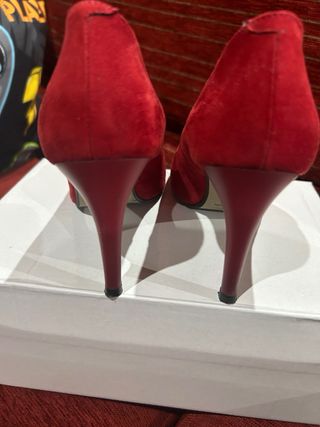 Zapatos de tacón piel rojos