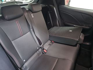 Lexus LBX 1.5 136cv HEV Elegant+ Black