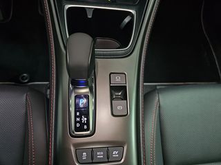 Lexus LBX 1.5 136cv HEV Elegant+ Black