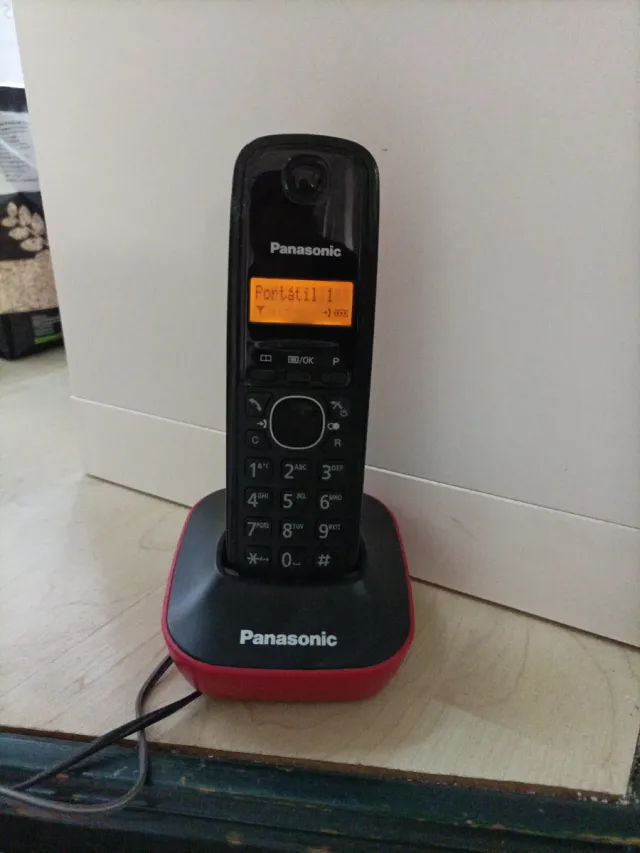 Teléfono Inalámbrico Panasonic Negro/Rojo