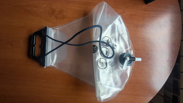 Bidón Agua 10L Plegable Quechua con Grifo