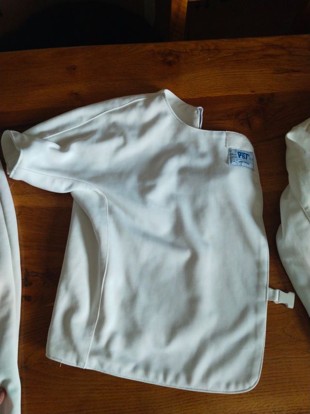 Traje de esgrima completo. Talla L.