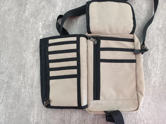 Bolso bandolera hombre beige y marrón