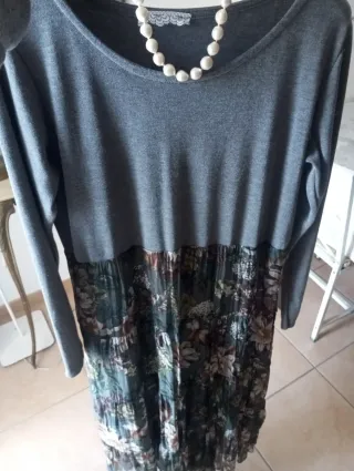 Abito lungo floreale multistrato