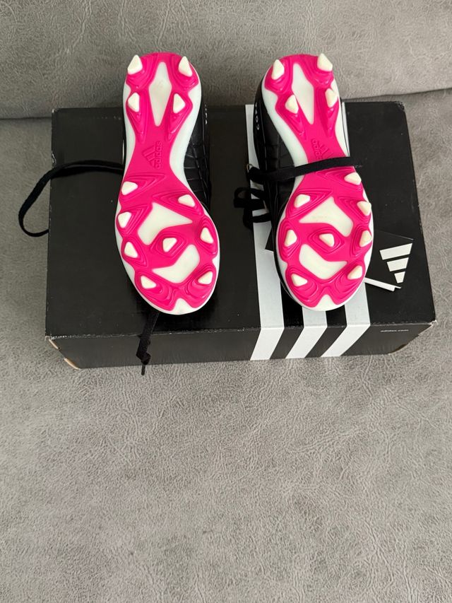 Botas de fútbol Adidas Talla 28