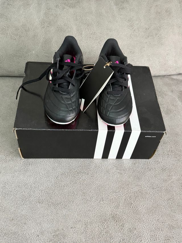 Botas de fútbol Adidas Talla 28